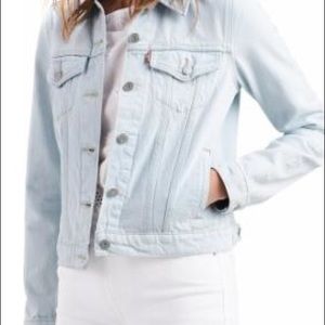 Levi’s Women’s Denim Jacket.